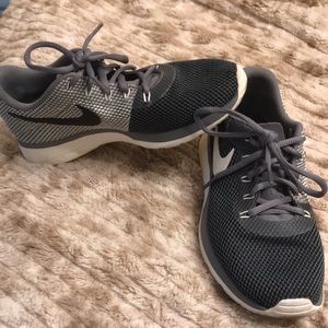 Women’s Nike running shoes (size 6)